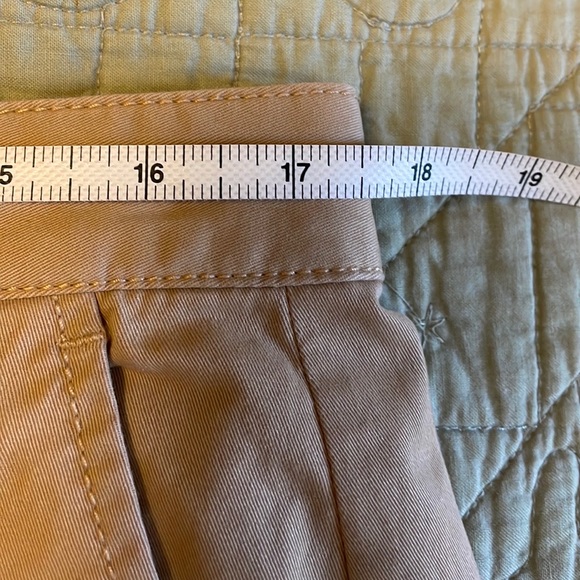 BANANA REPUBLIC Casual Beige Chinos.  EUC. Size 10. - Picture 5 of 8